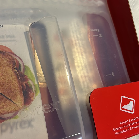 Pyrex Resealables Platinum Silicone Divided Storage Bag Microwave & Dishwasher - Picture 3 of 3